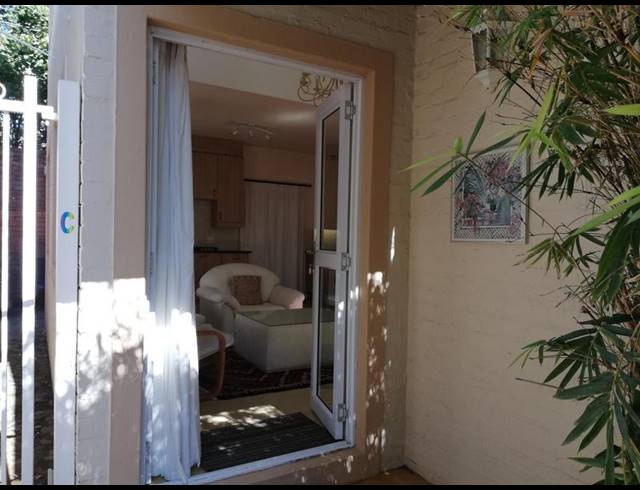 2 BEDROOM PROPERTY TO RENT IN BROOKLYN